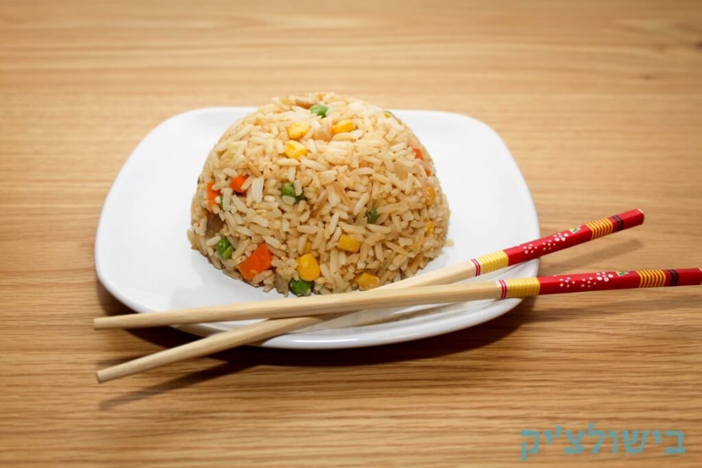 אורז מוקפץ בסגנון סיני